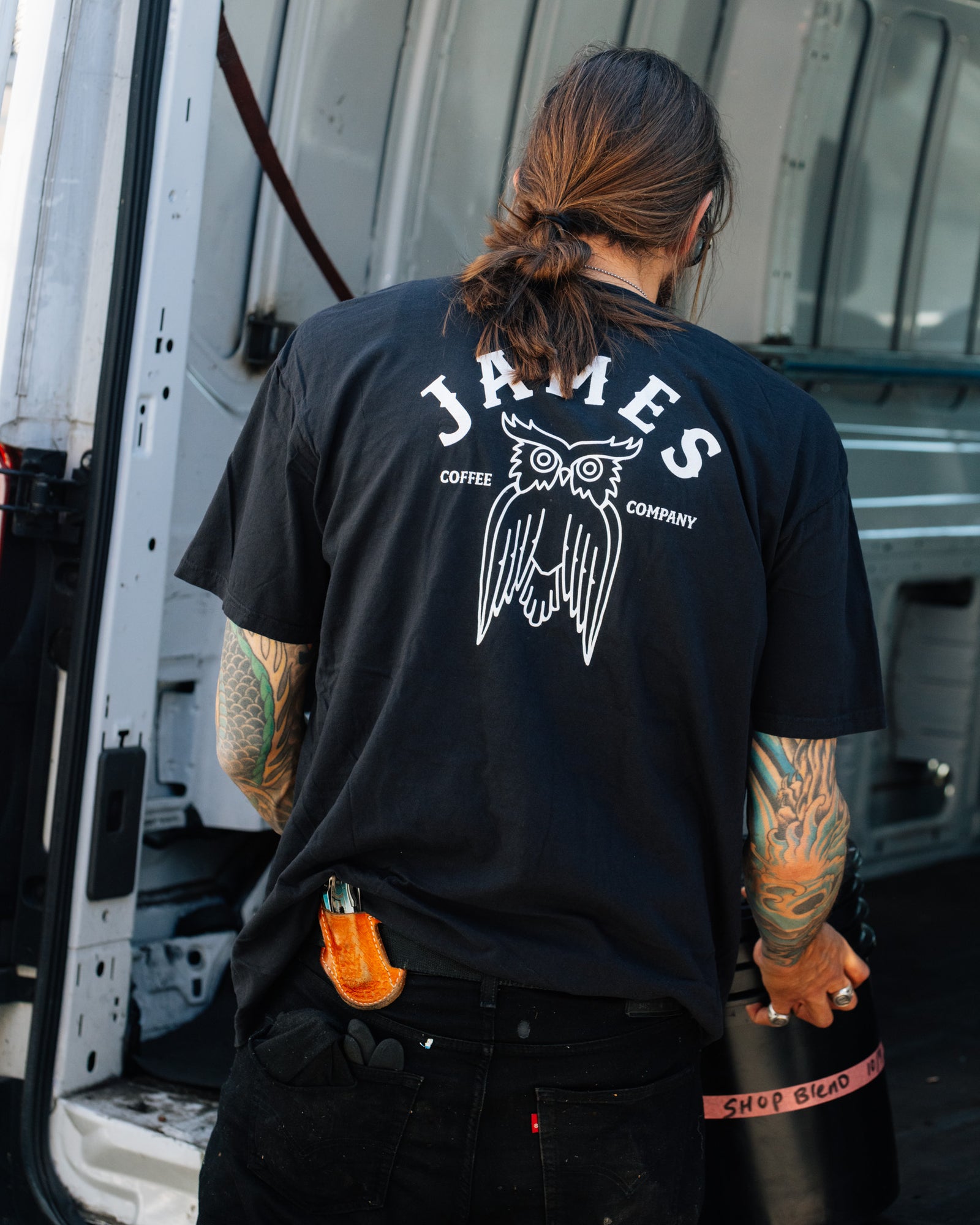 James Arch Logo Shop T-shirt